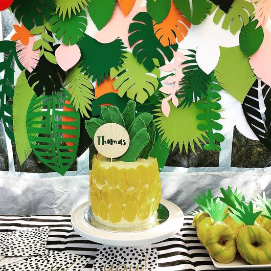 Round Personalised Cake Topper (other colours available)